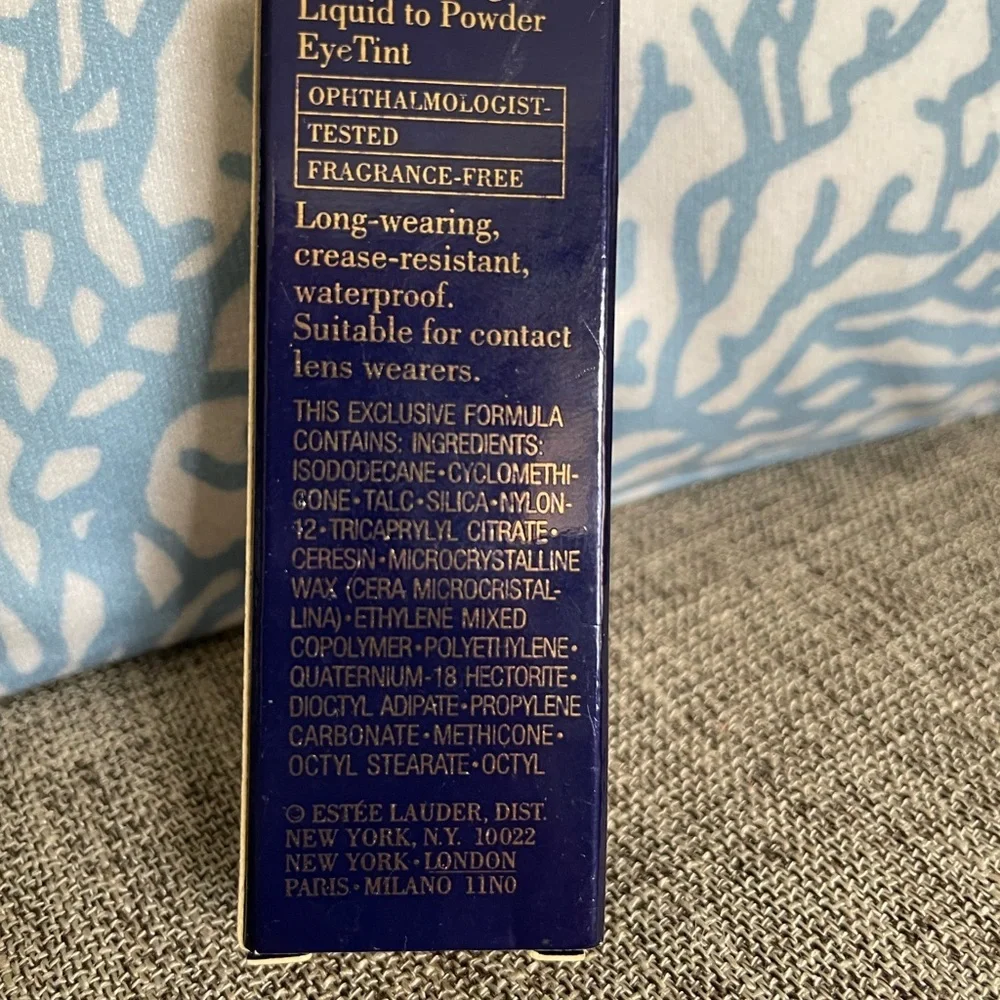 Estee Lauder Eye Coloring liquid to powder eye tint #04 fauvemauve new in box